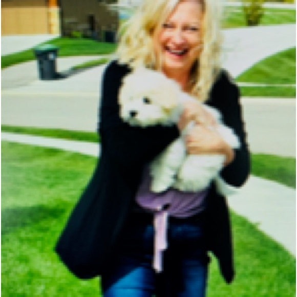 Meet your Posher, Susie B - Picture 9 of 16